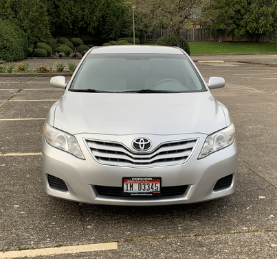 Photo 1 of 10 of 2011 Toyota Camry LE